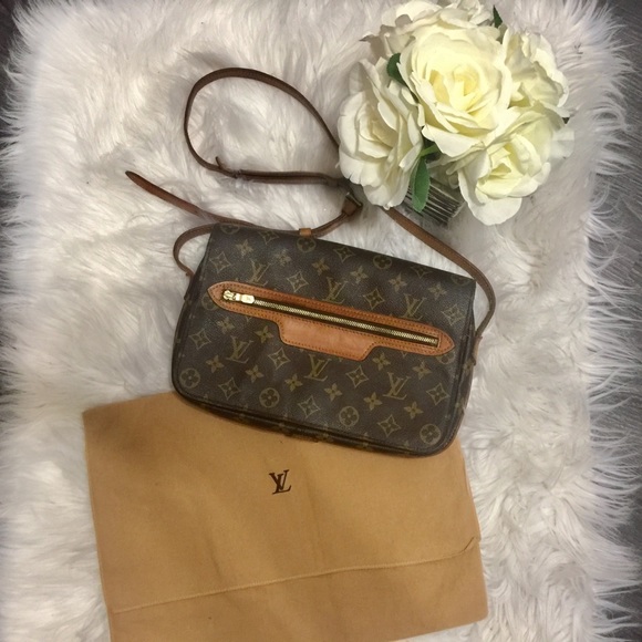 Louis Vuitton Handbags - Louis Vuitton Saint Germain Monogram crossbody bag